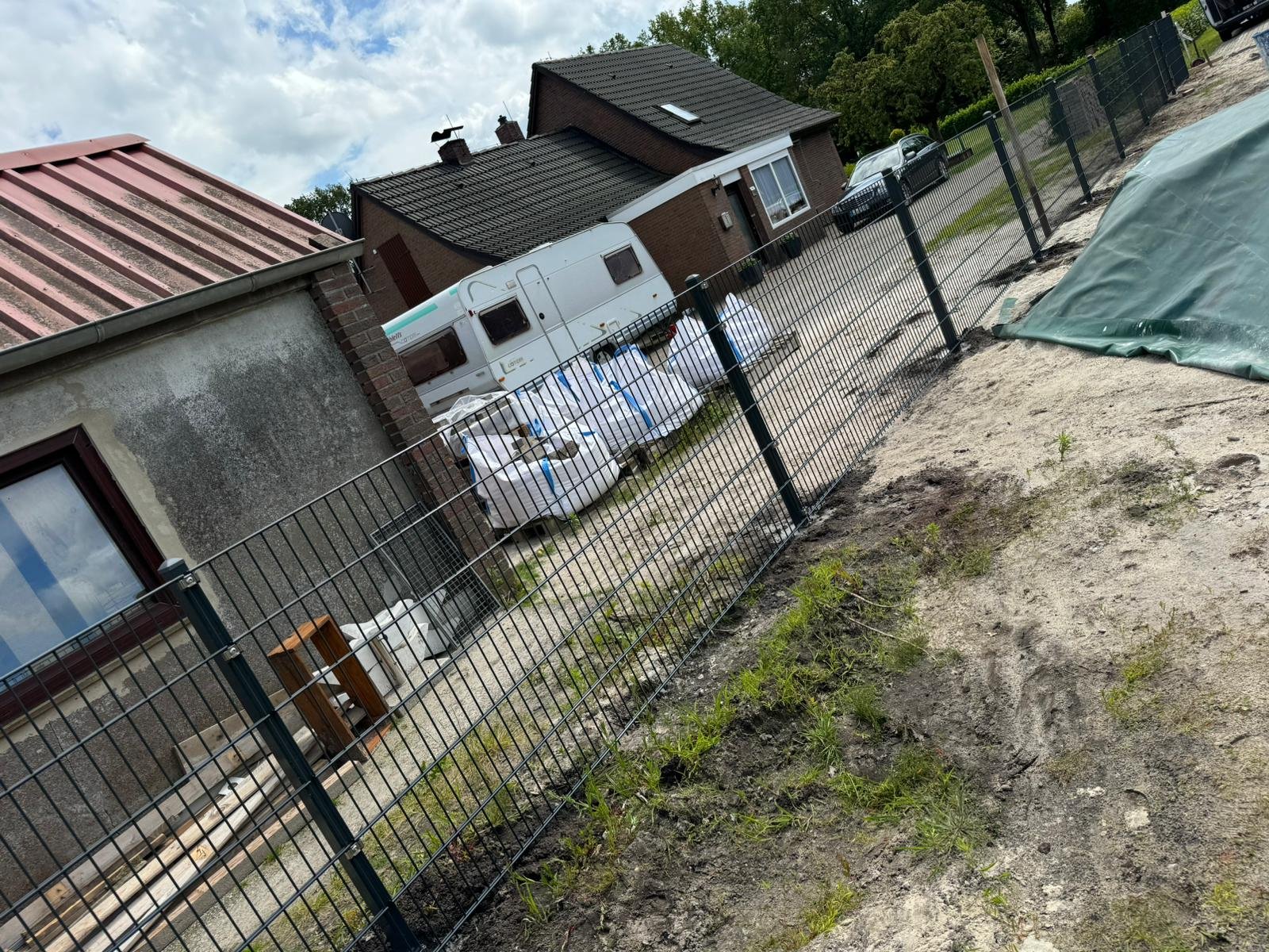 Sichtschutzzaun mit Montage
